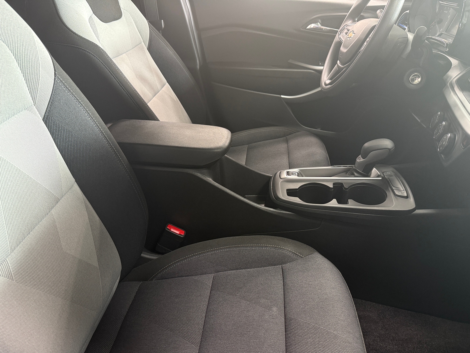 Thumbnail: 2025 Chevrolet Trax - 2