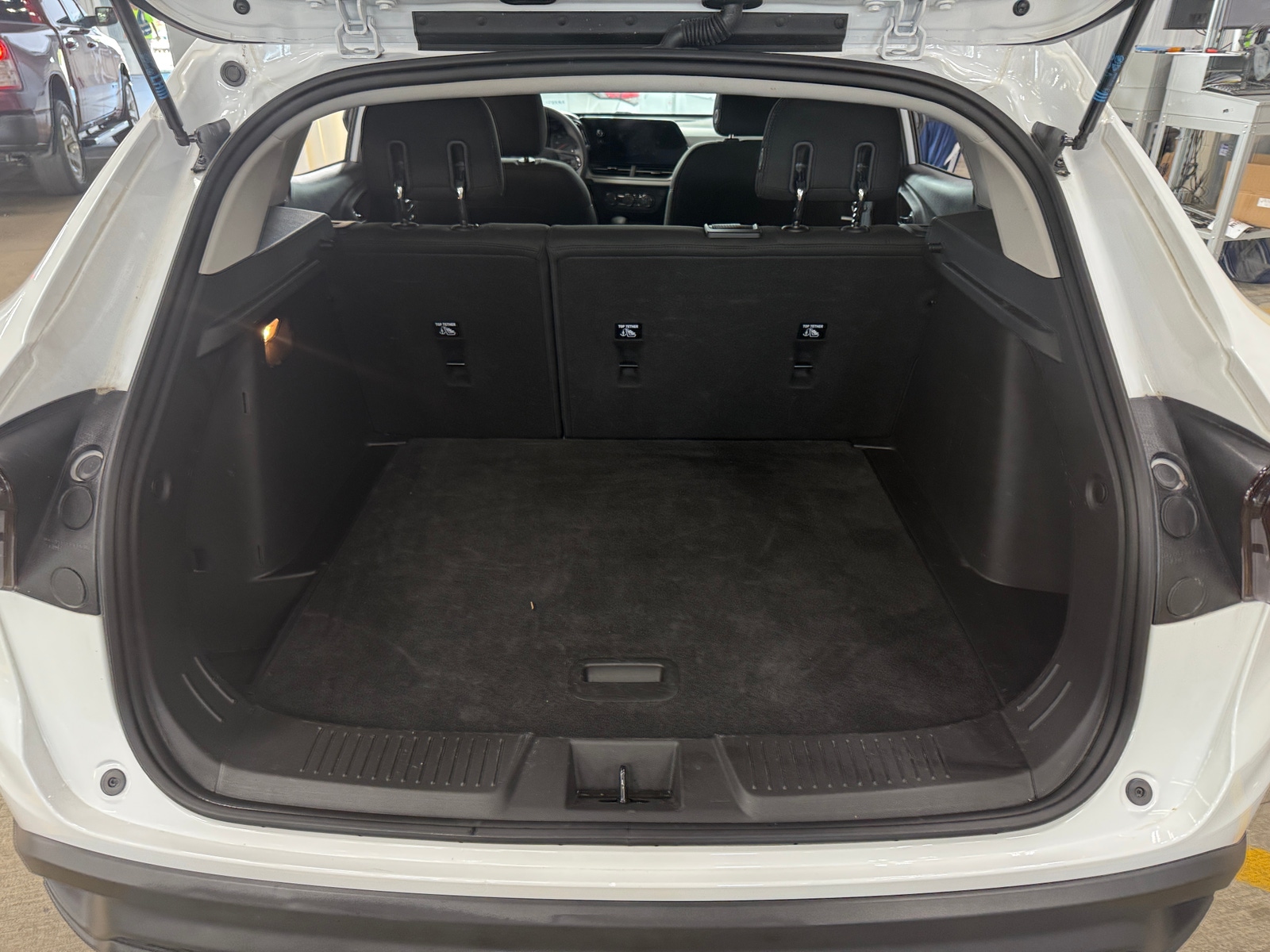 Thumbnail: 2025 Chevrolet Trax - 7