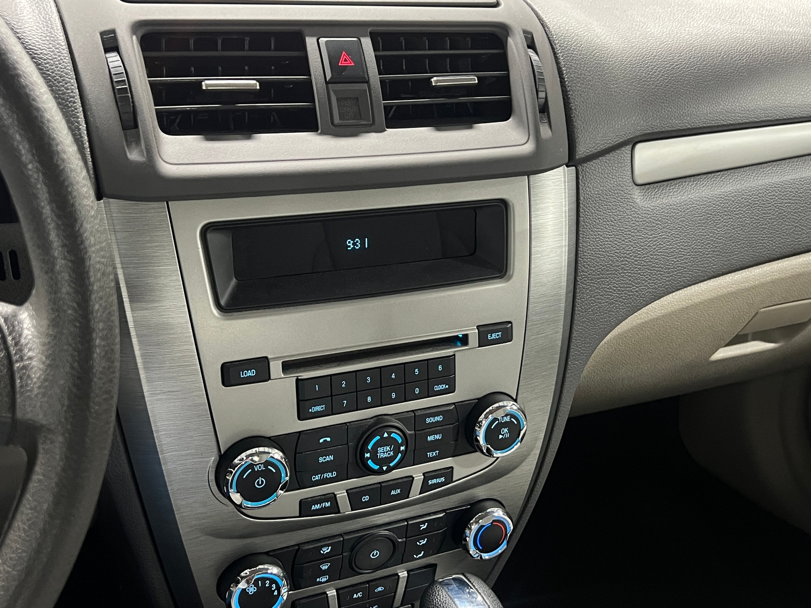 Thumbnail: 2012 Ford Fusion - 4