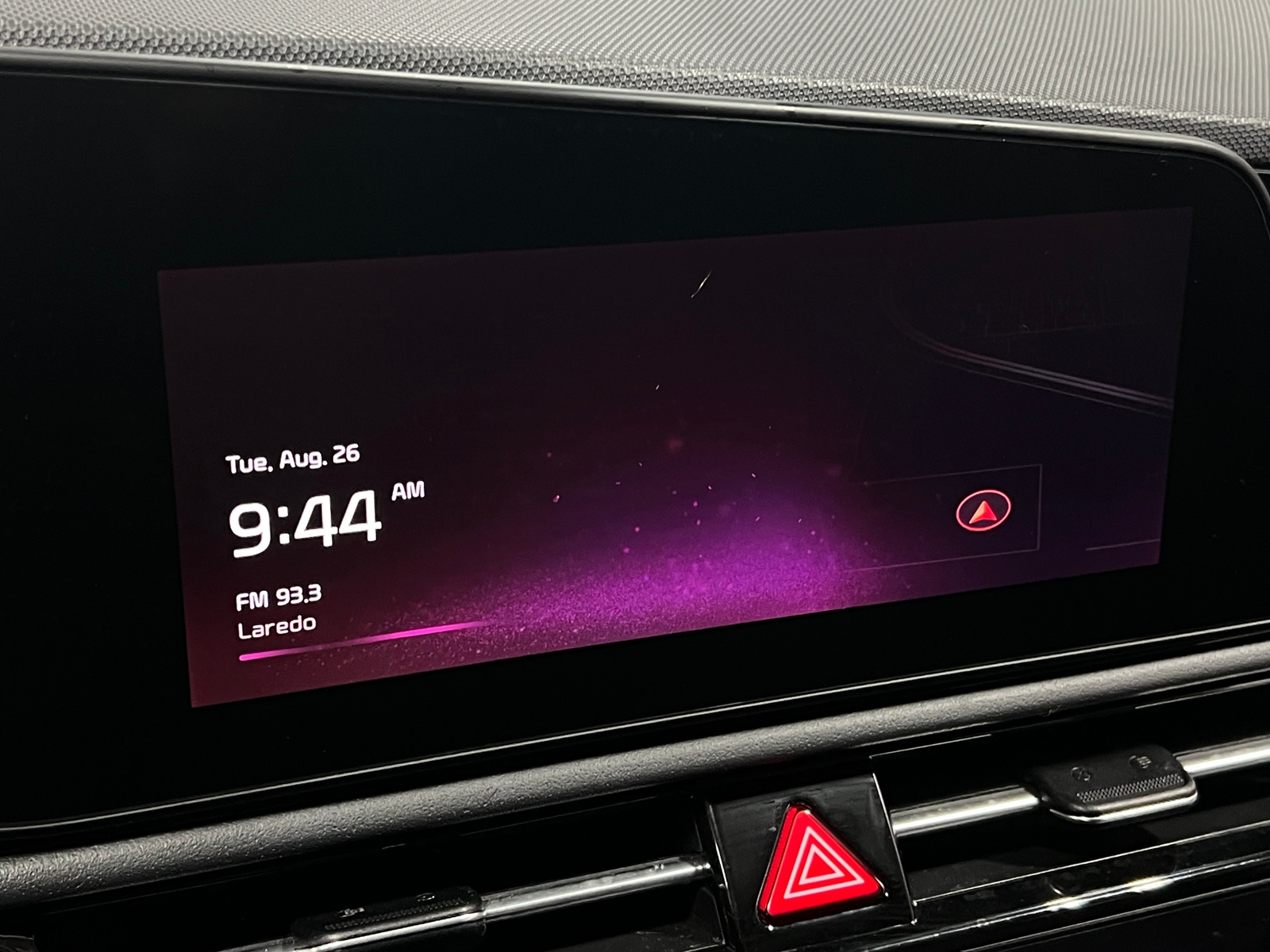 Thumbnail: 2023 Kia Niro - 3