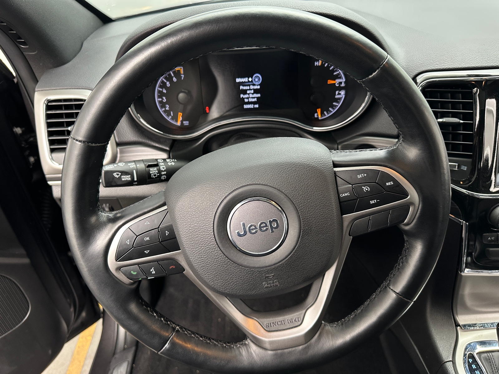 Thumbnail: 2021 Jeep Grand Cherokee - 4