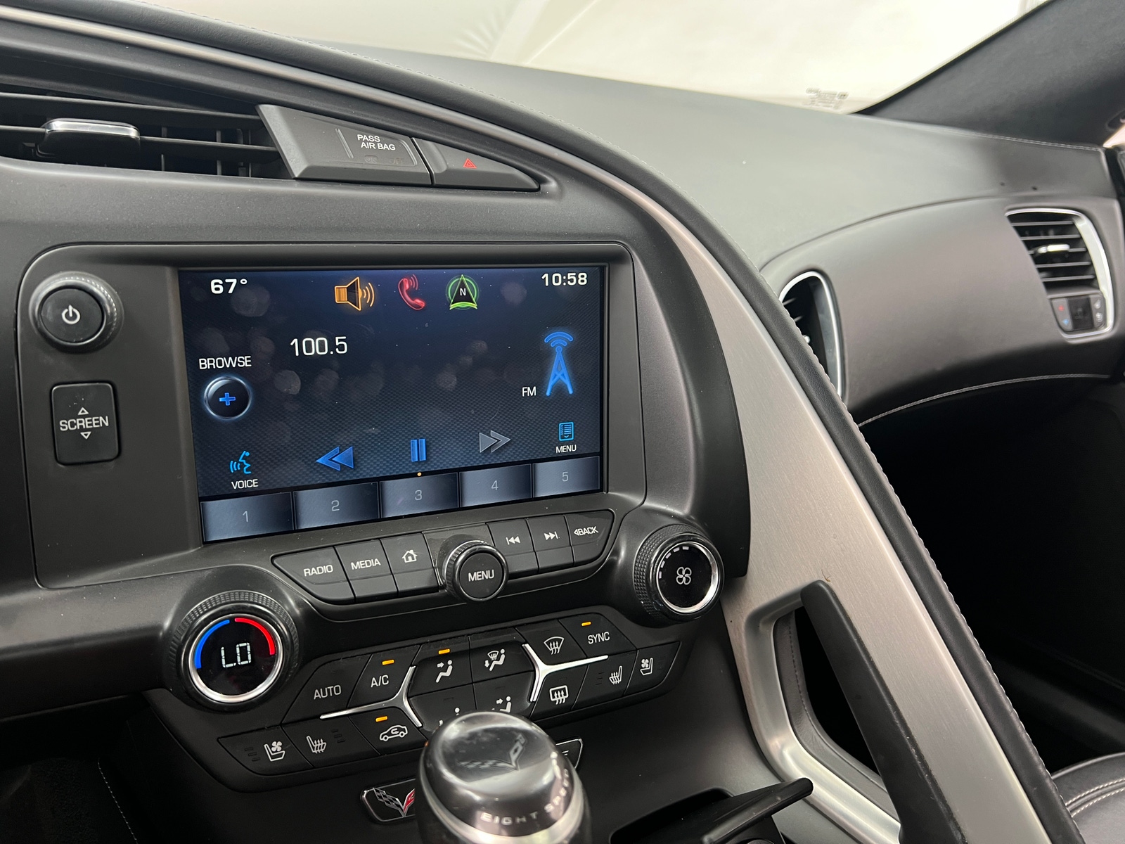 Thumbnail: 2015 Chevrolet Corvette - 3