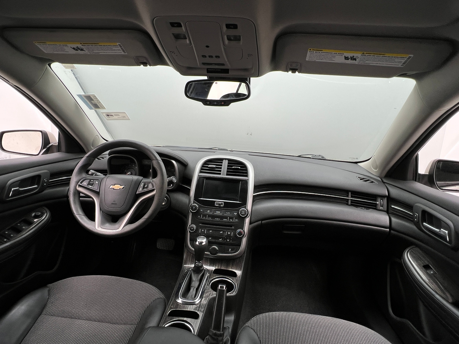 Thumbnail: 2015 Chevrolet Malibu - 3