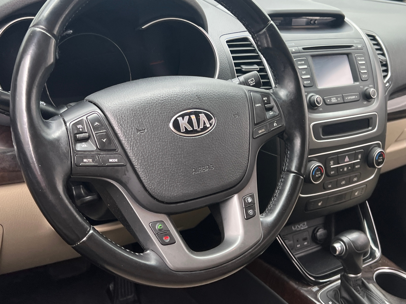 Thumbnail: 2014 Kia Sorento - 4