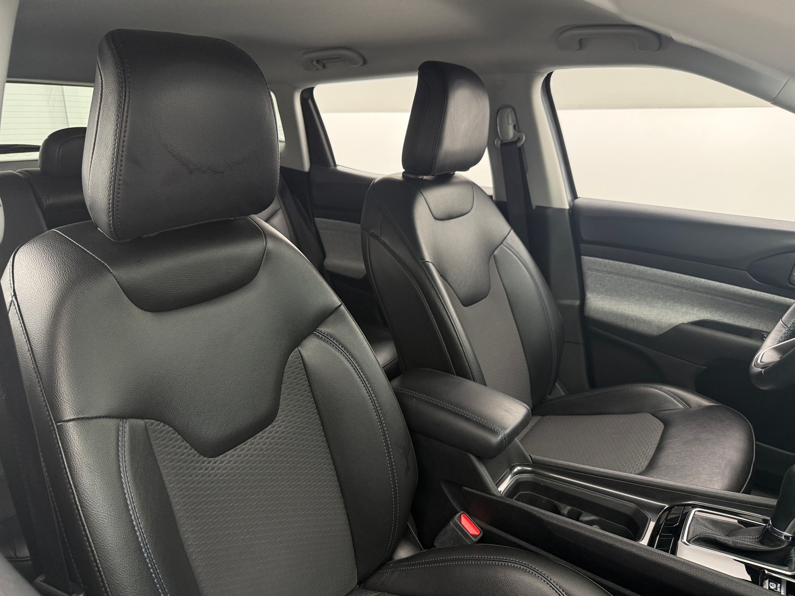 Thumbnail: 2022 Jeep Compass - 2