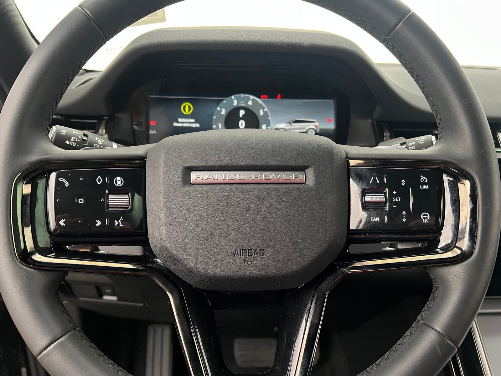 Thumbnail: 2024 Land Rover Range Rover Evoque - 4