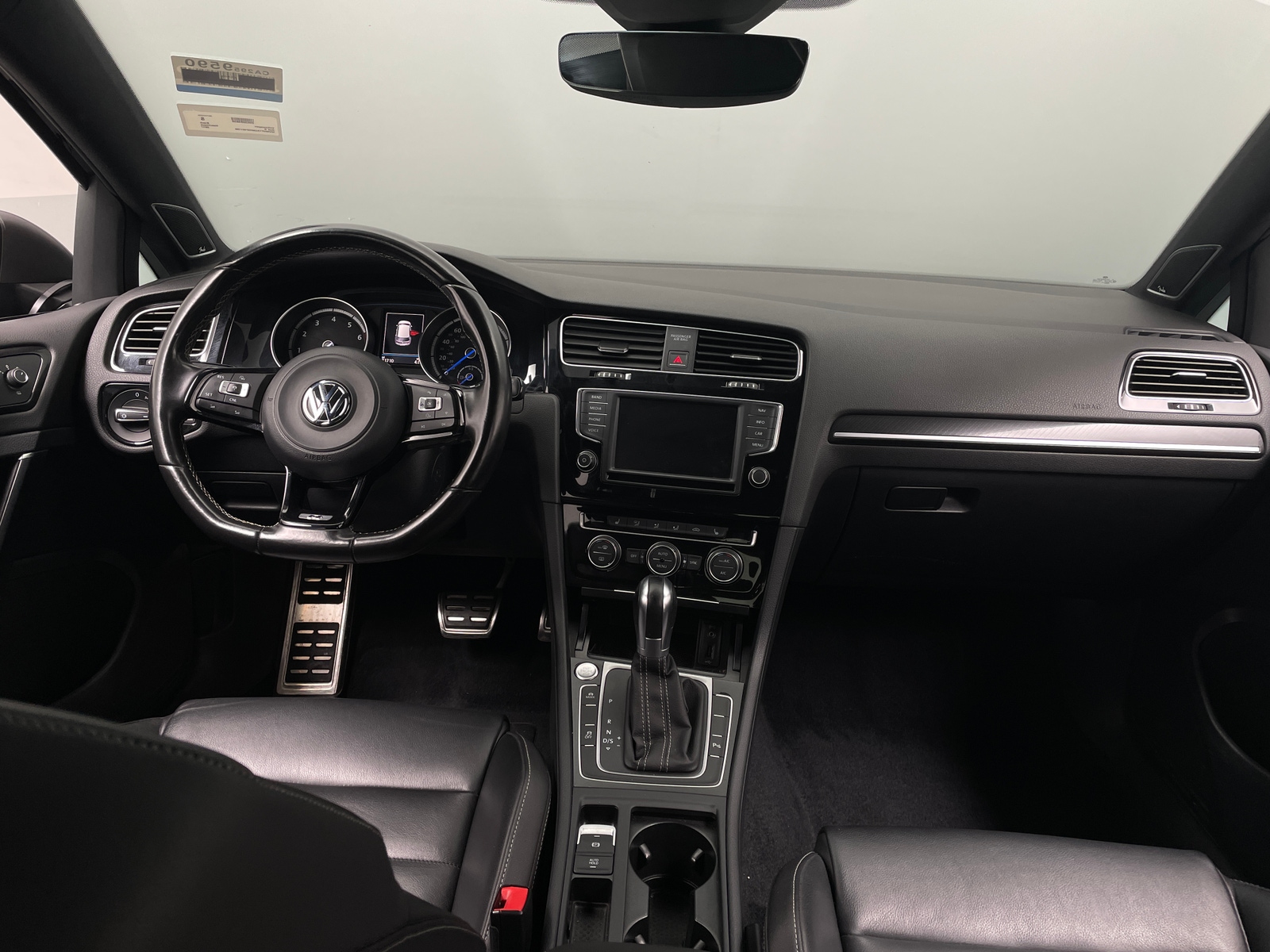 Thumbnail: 2017 Volkswagen Golf - 2