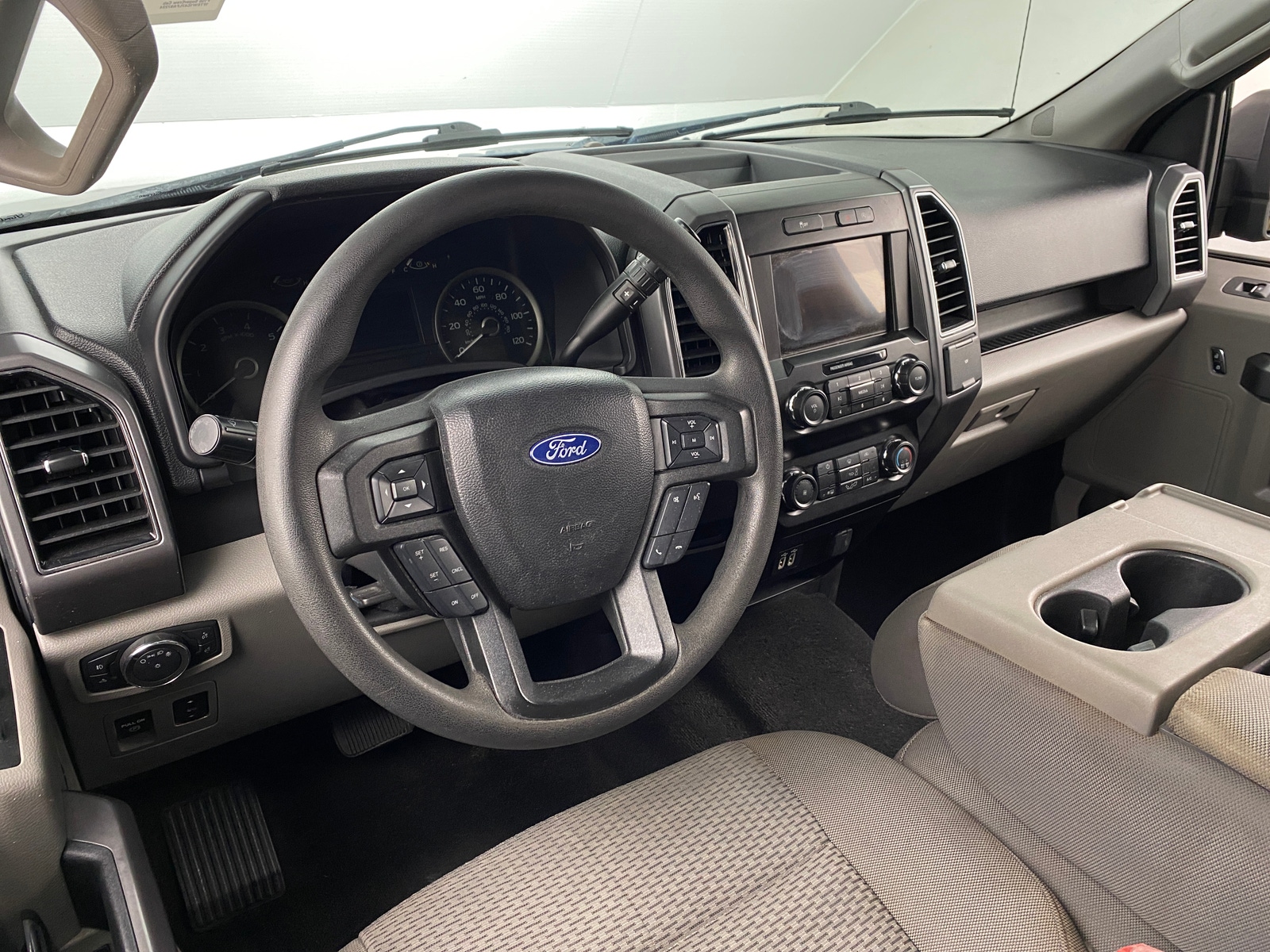 Thumbnail: 2020 Ford Econoline - 3