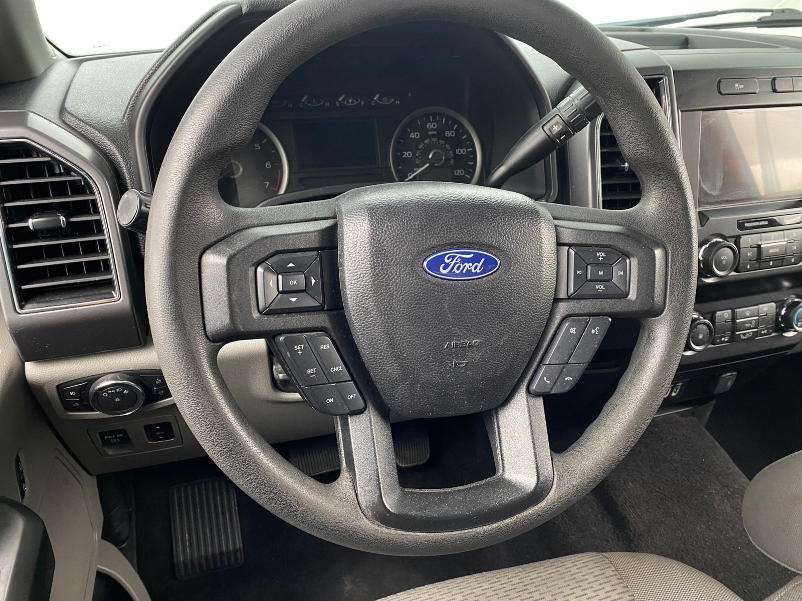 Thumbnail: 2020 Ford Econoline - 5
