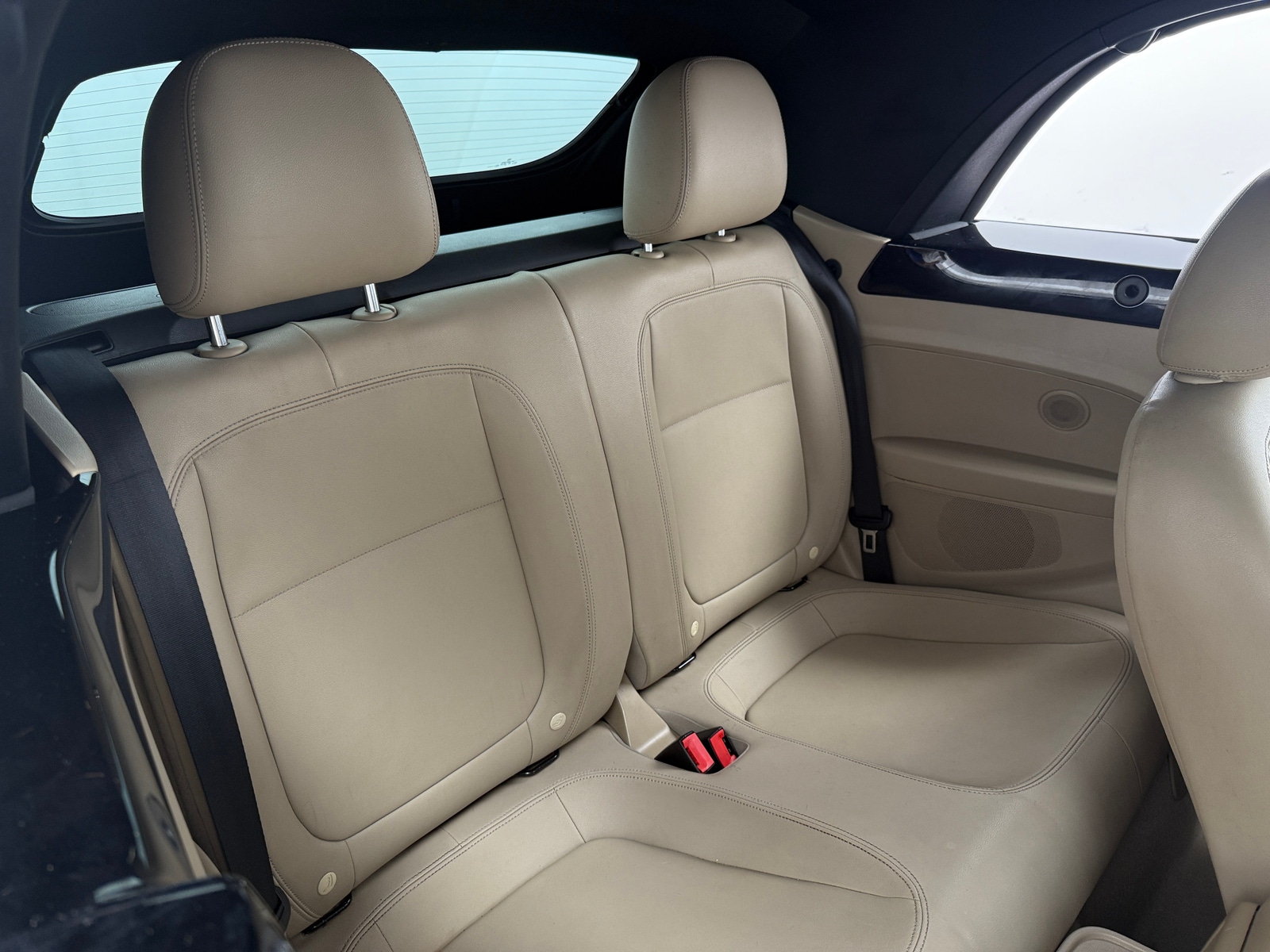 Thumbnail: 2013 Volkswagen Beetle - 6
