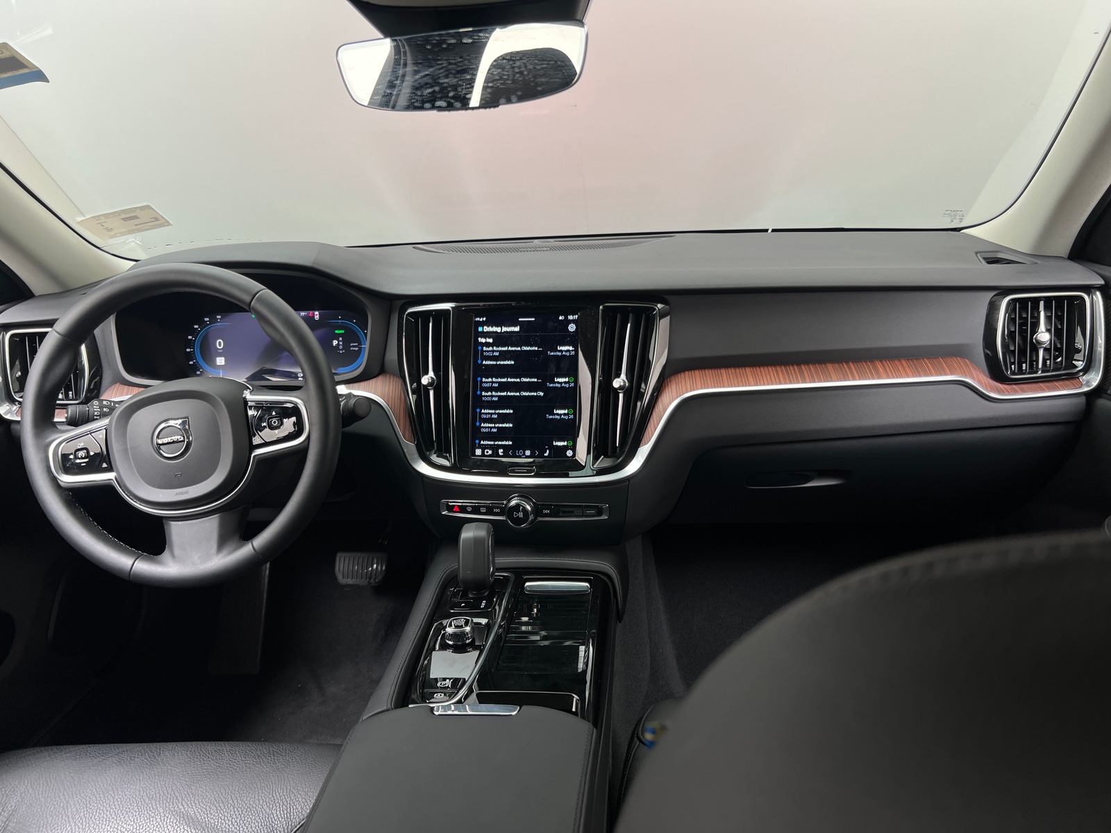 Thumbnail: 2024 Volvo S60 - 2