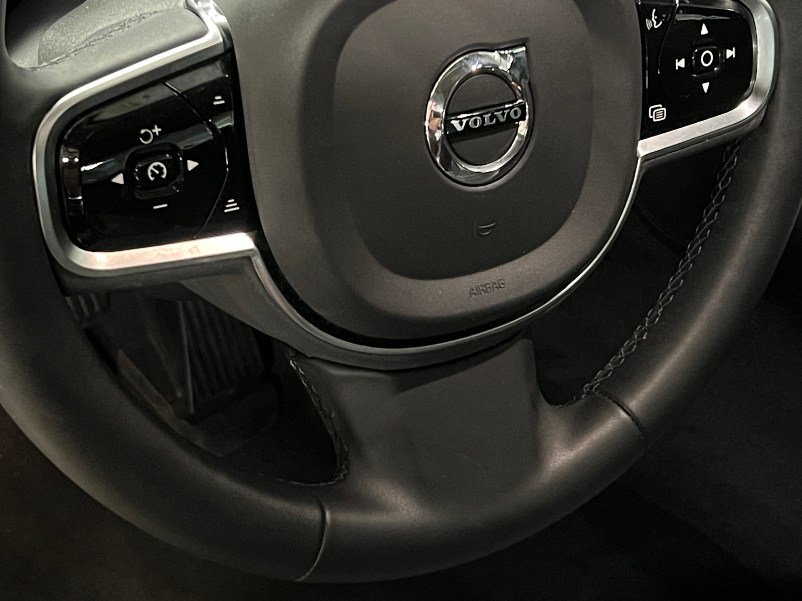 Thumbnail: 2024 Volvo S60 - 4