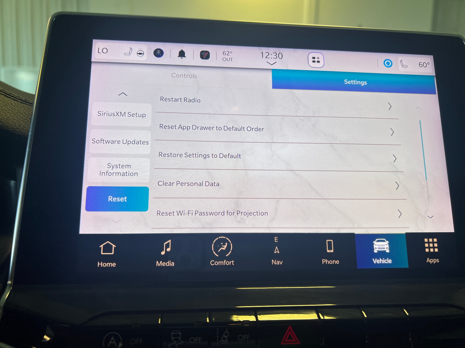 Thumbnail: 2022 Jeep Compass - 3