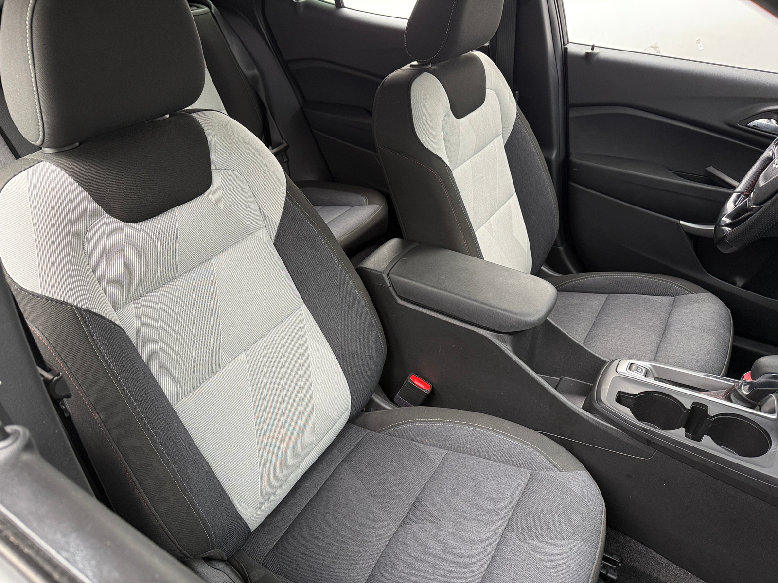 Thumbnail: 2024 Chevrolet Trax - 2