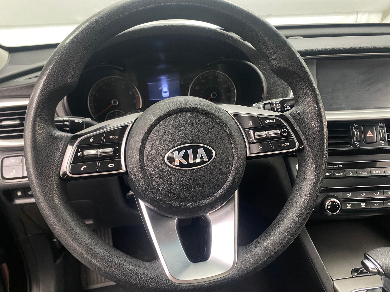 Thumbnail: 2020 Kia Optima - 5