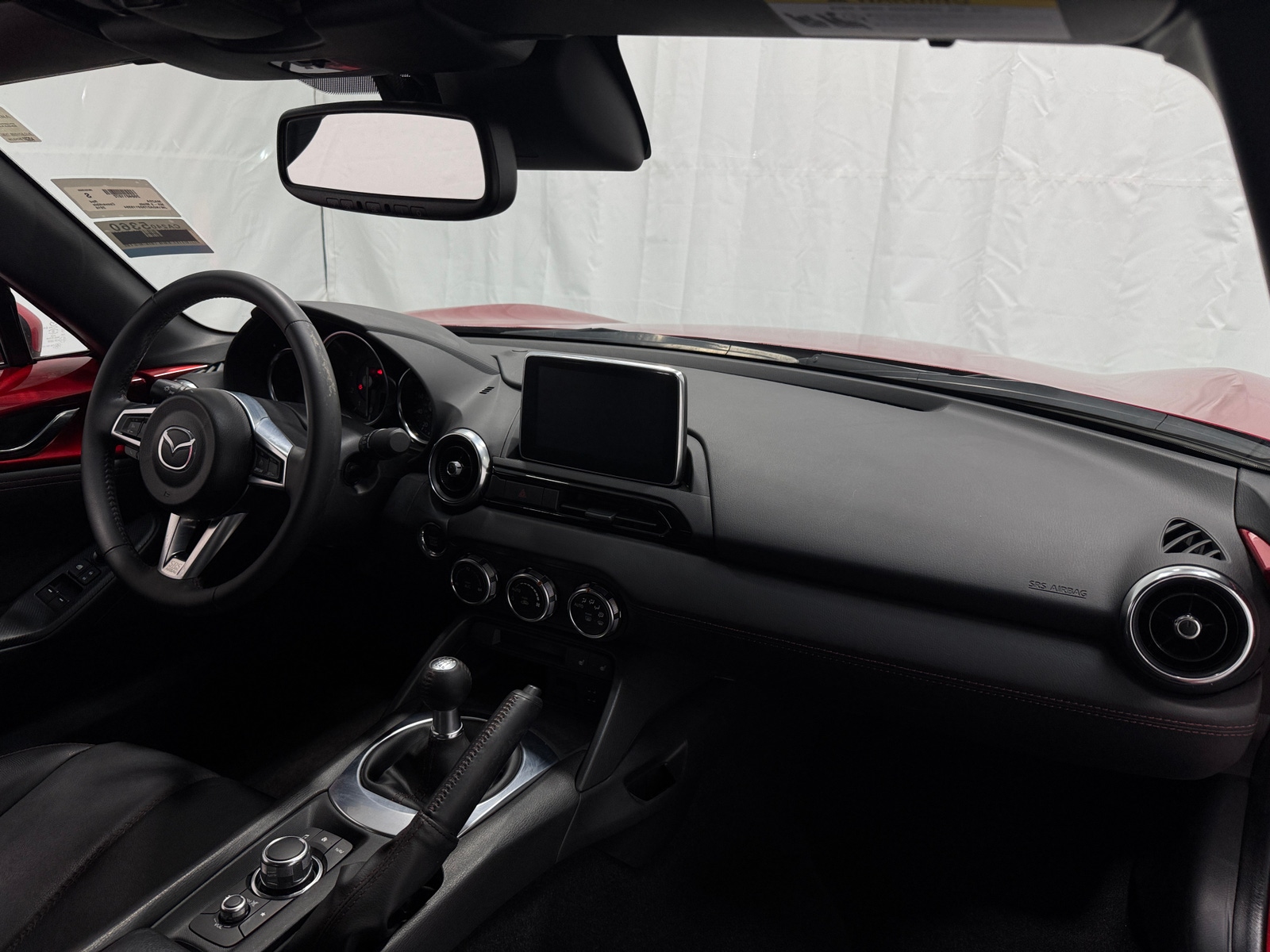 Thumbnail: 2016 Mazda MX-5 Miata - 2