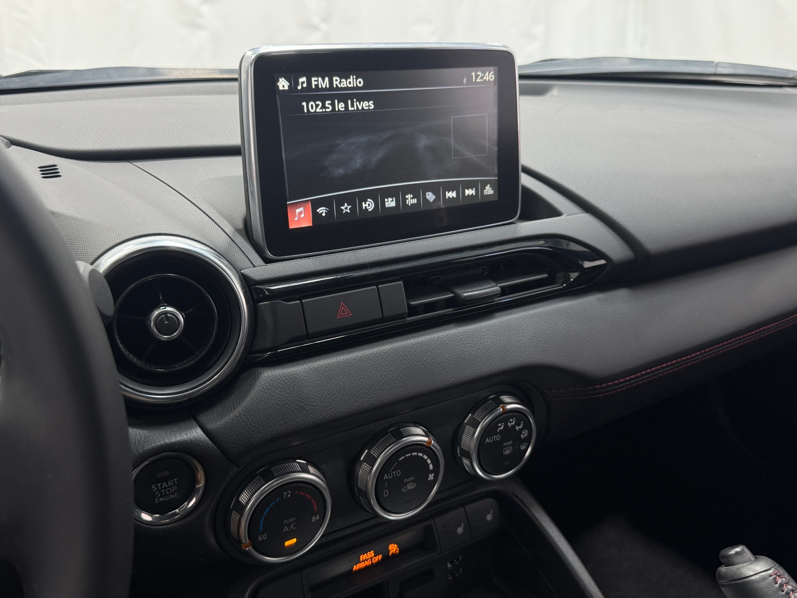 Thumbnail: 2016 Mazda MX-5 Miata - 3