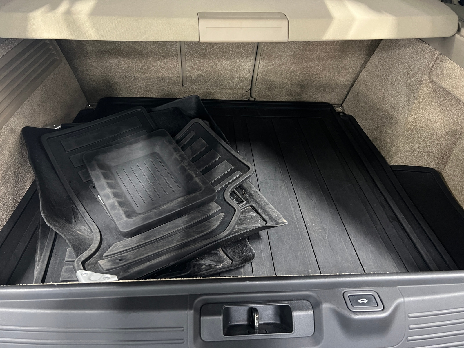 Thumbnail: 2014 Land Rover Range Rover - 6