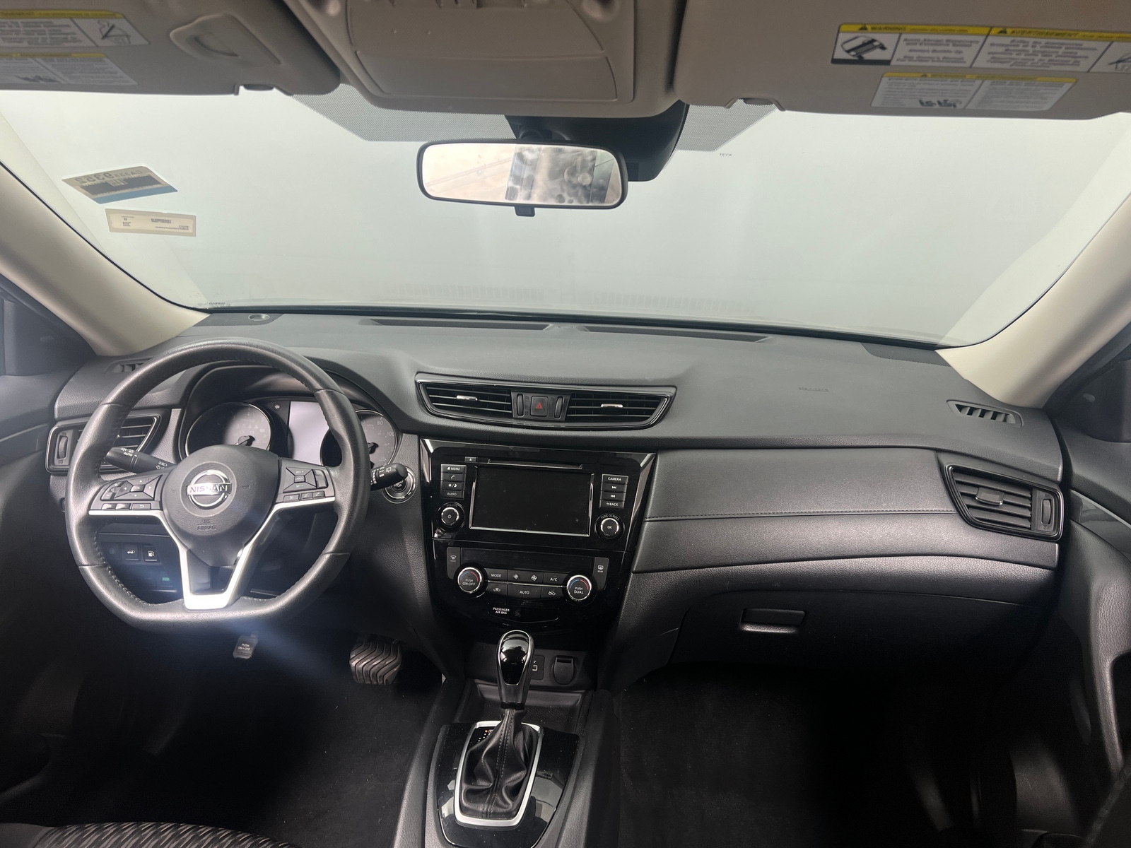 Thumbnail: 2020 Nissan Rogue - 3