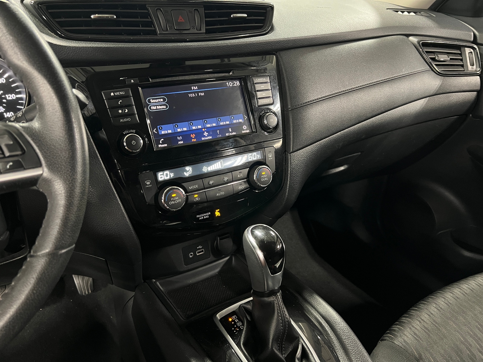Thumbnail: 2020 Nissan Rogue - 4
