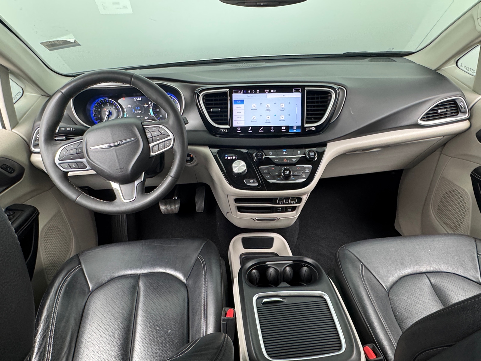 Thumbnail: 2022 Chrysler Pacifica - 2