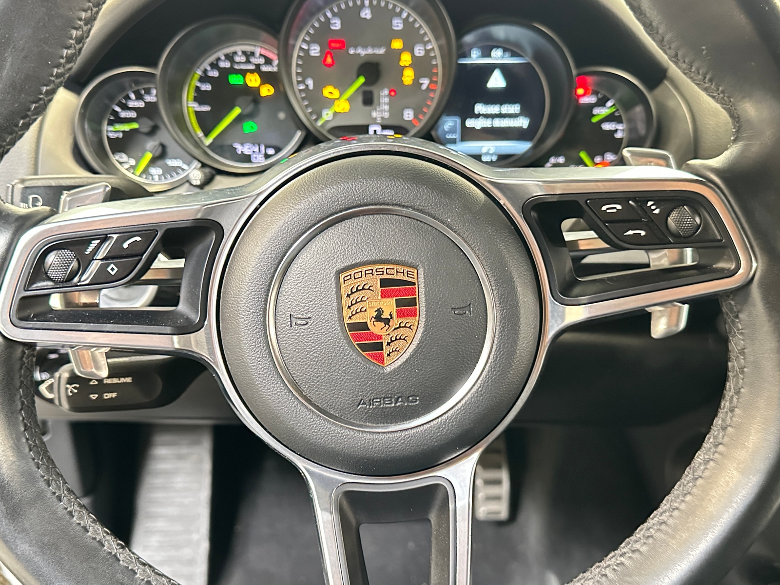 Thumbnail: 2018 Porsche Cayenne - 4