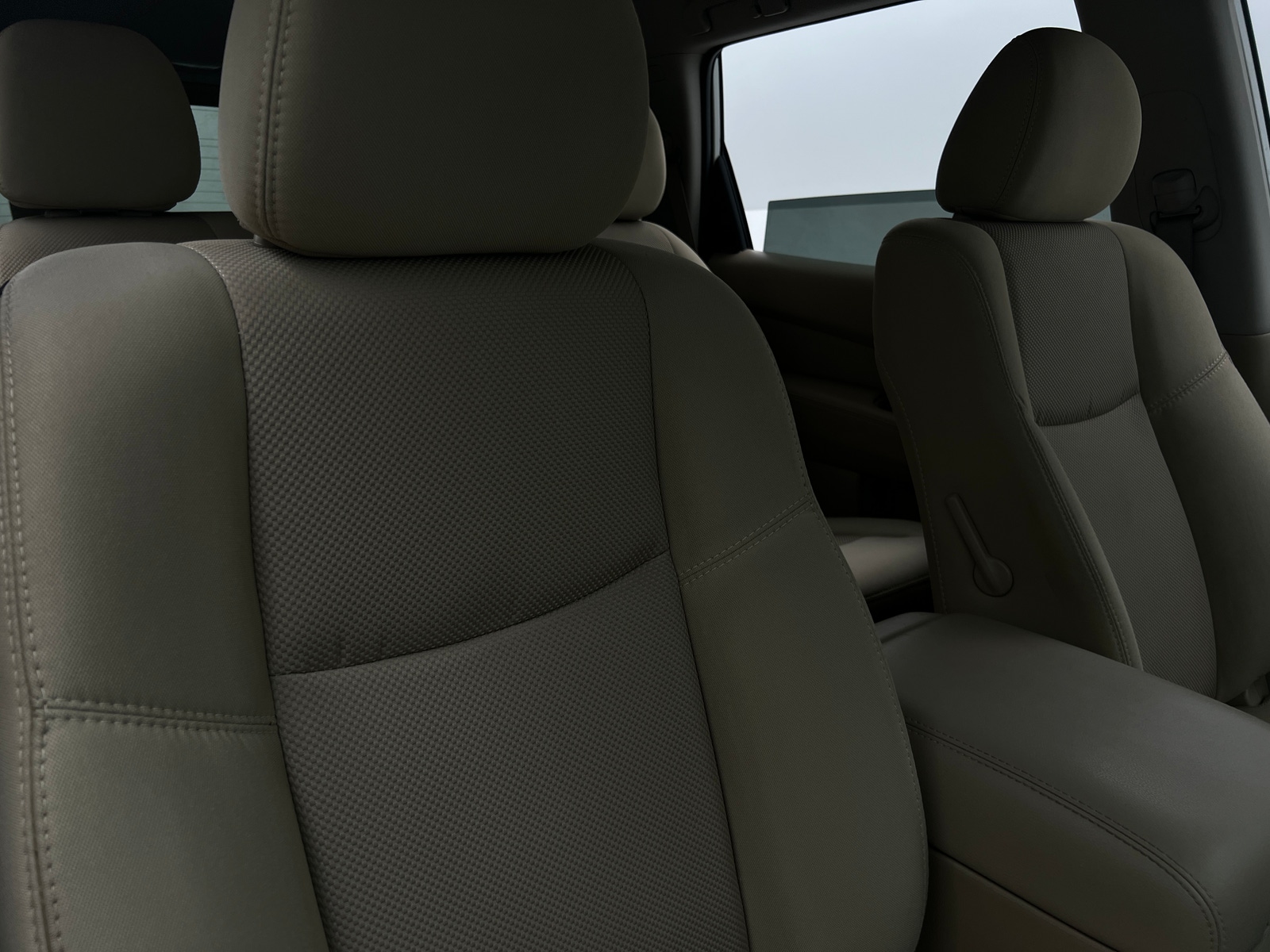 Thumbnail: 2019 Nissan Pathfinder - 2