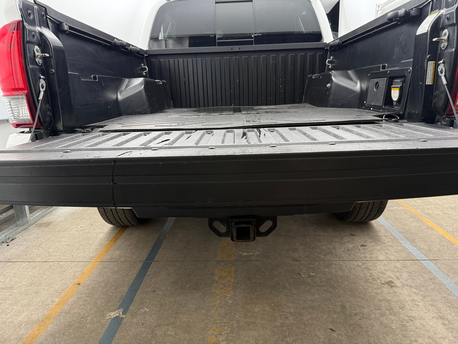 Thumbnail: 2019 Toyota Tacoma - 7