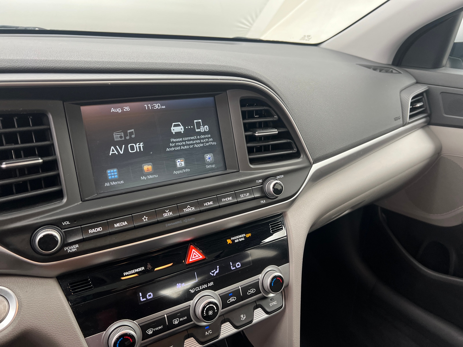 Thumbnail: 2019 Hyundai Elantra - 4