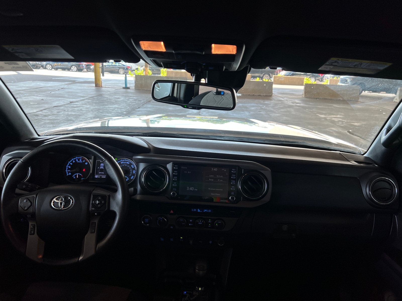 Thumbnail: 2022 Toyota Tacoma - 3
