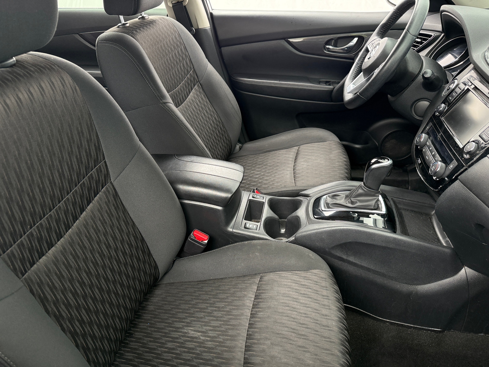 Thumbnail: 2020 Nissan Rogue - 2