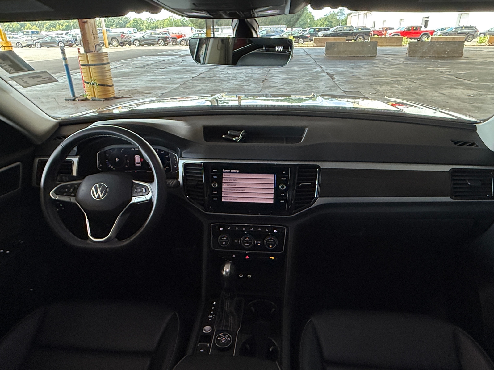 Thumbnail: 2023 Volkswagen Atlas - 2