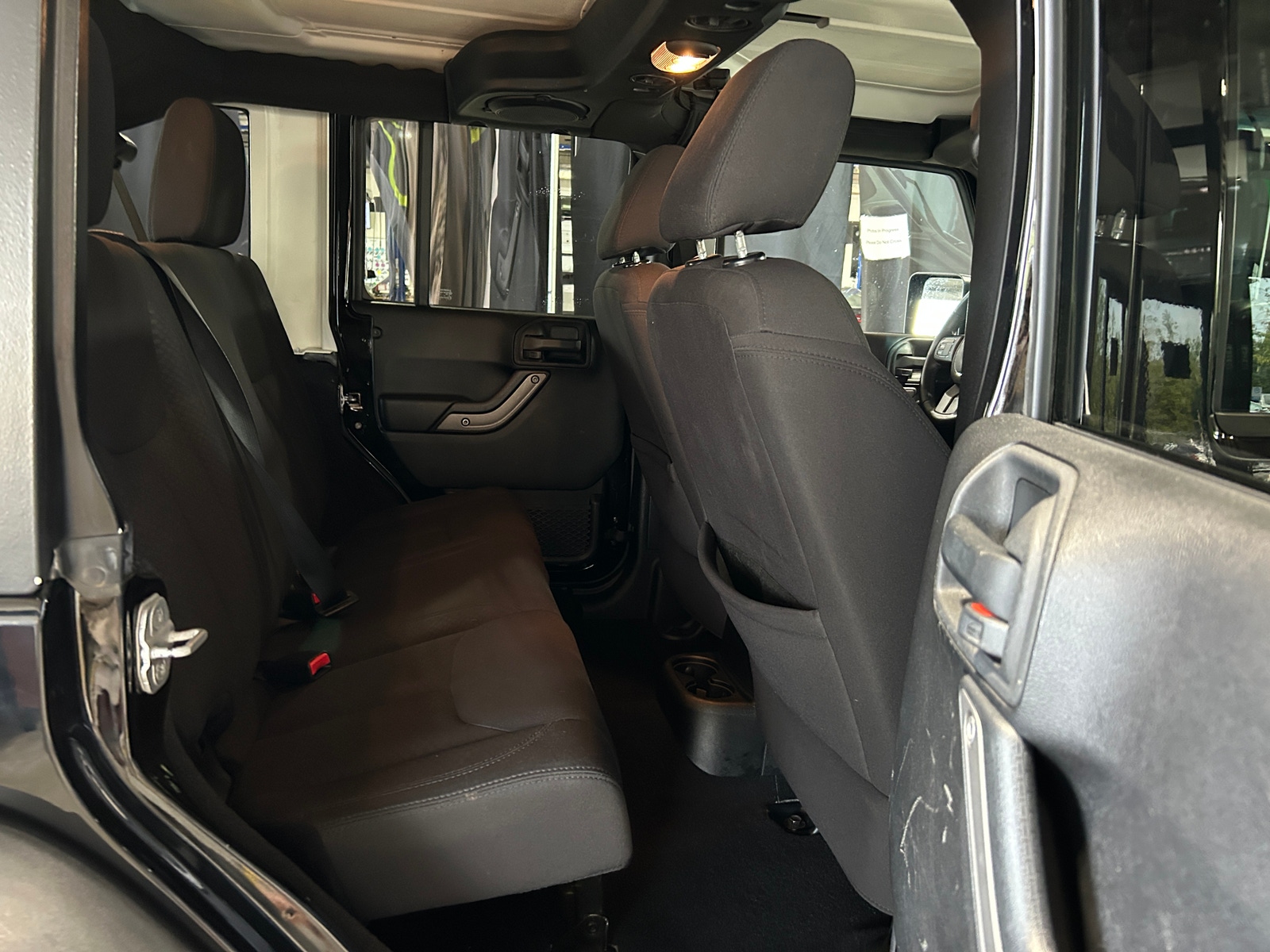 Thumbnail: 2013 Jeep Wrangler - 6