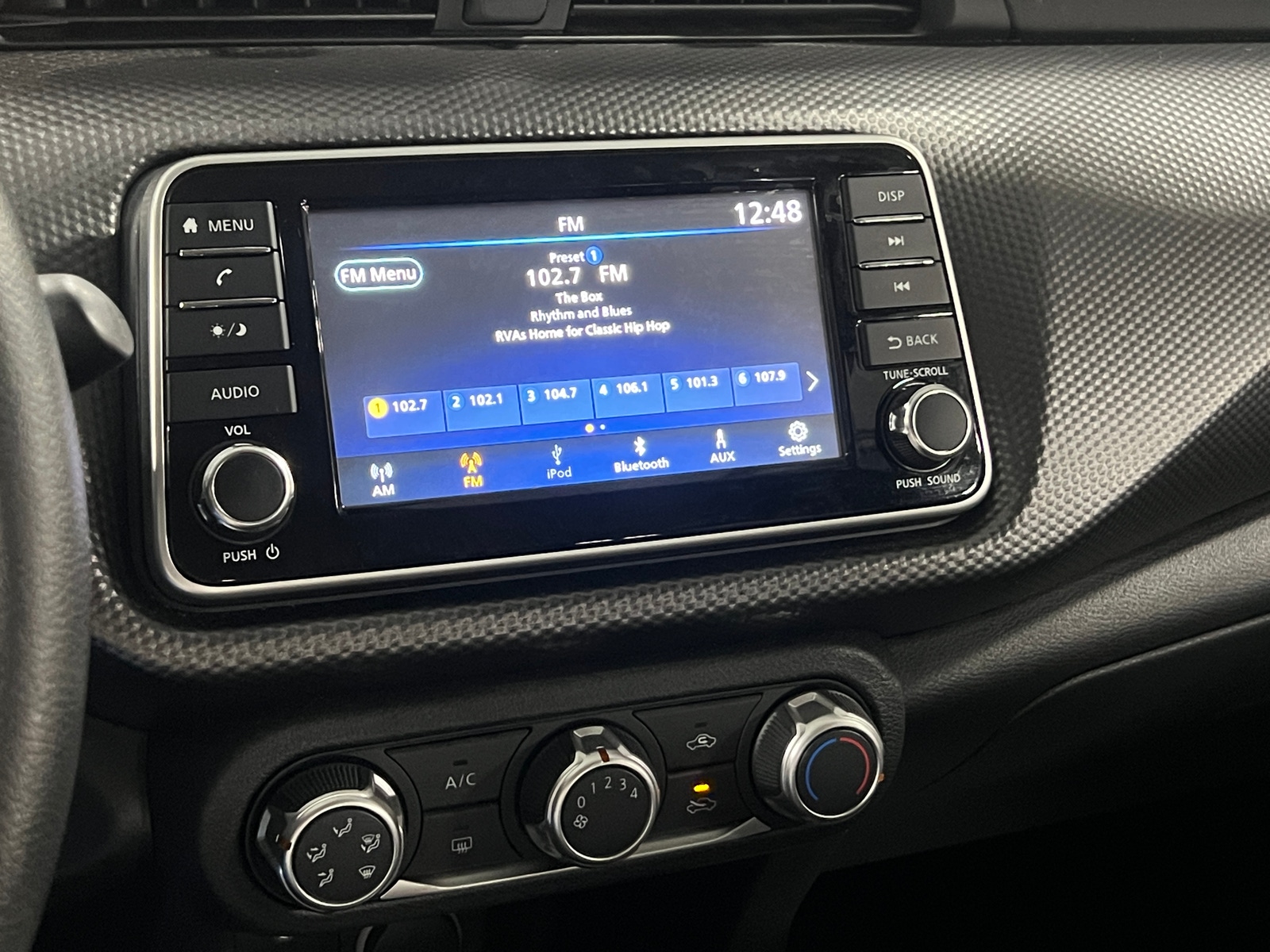 Thumbnail: 2018 Nissan Kicks - 4