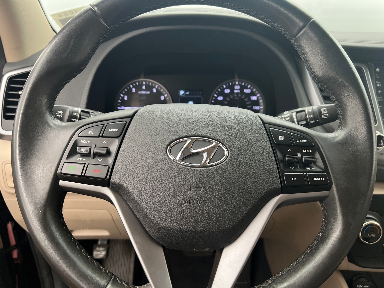Thumbnail: 2016 Hyundai Tucson - 4