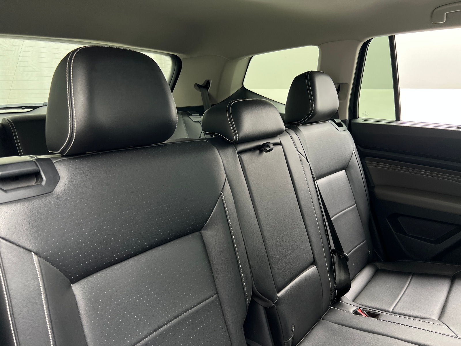 Thumbnail: 2022 Volkswagen Atlas - 5