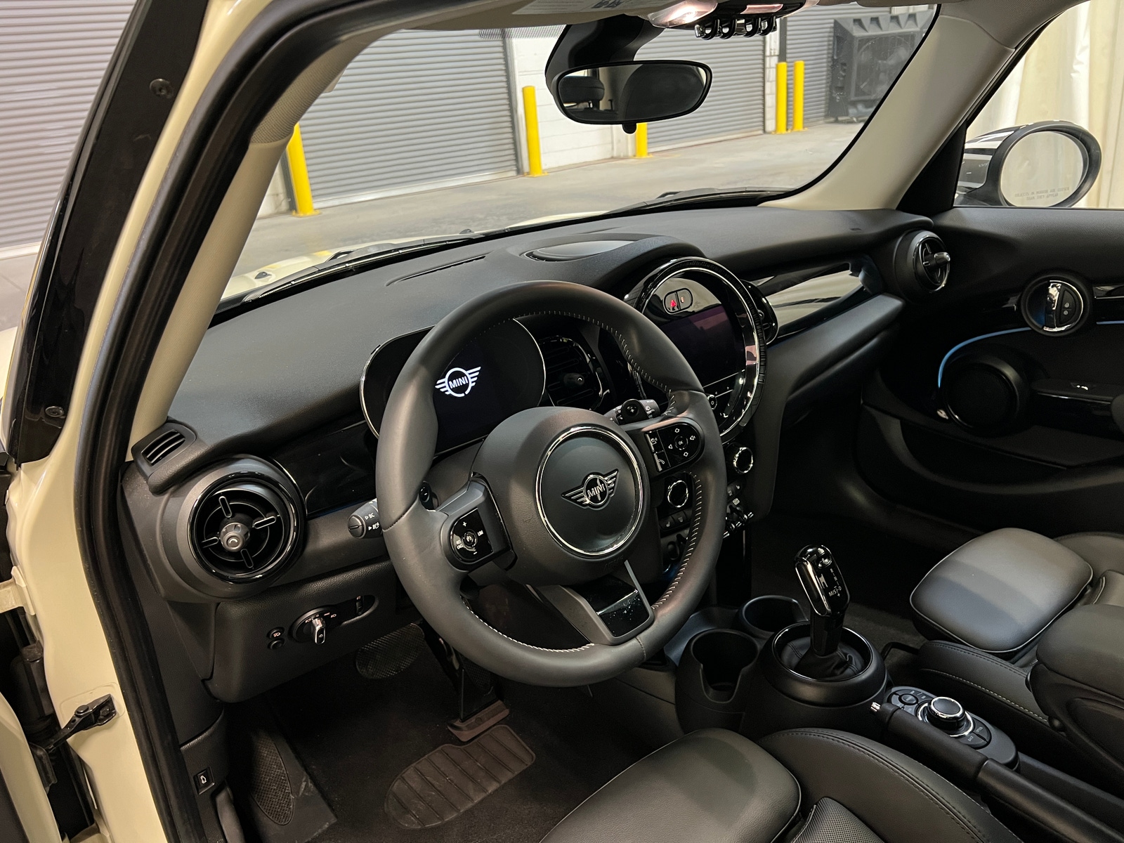 Thumbnail: 2023 MINI Cooper Hardtop - 2