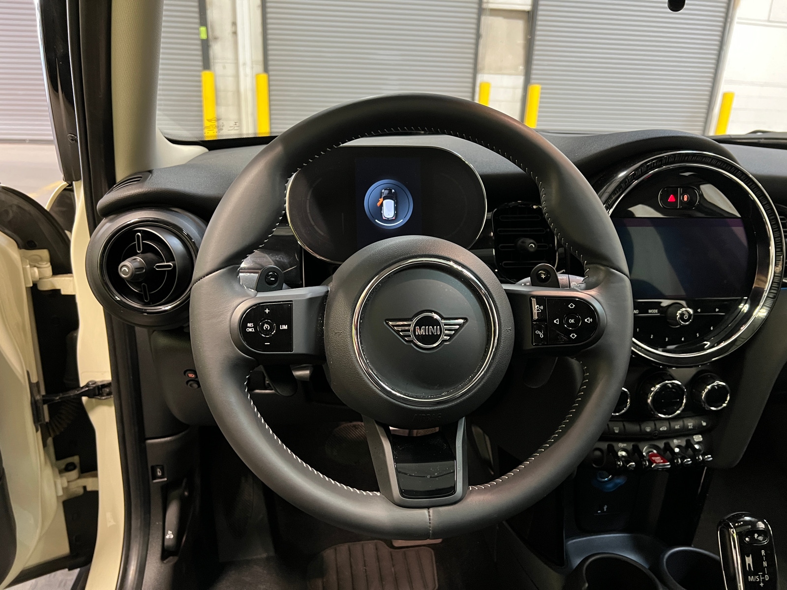 Thumbnail: 2023 MINI Cooper Hardtop - 4