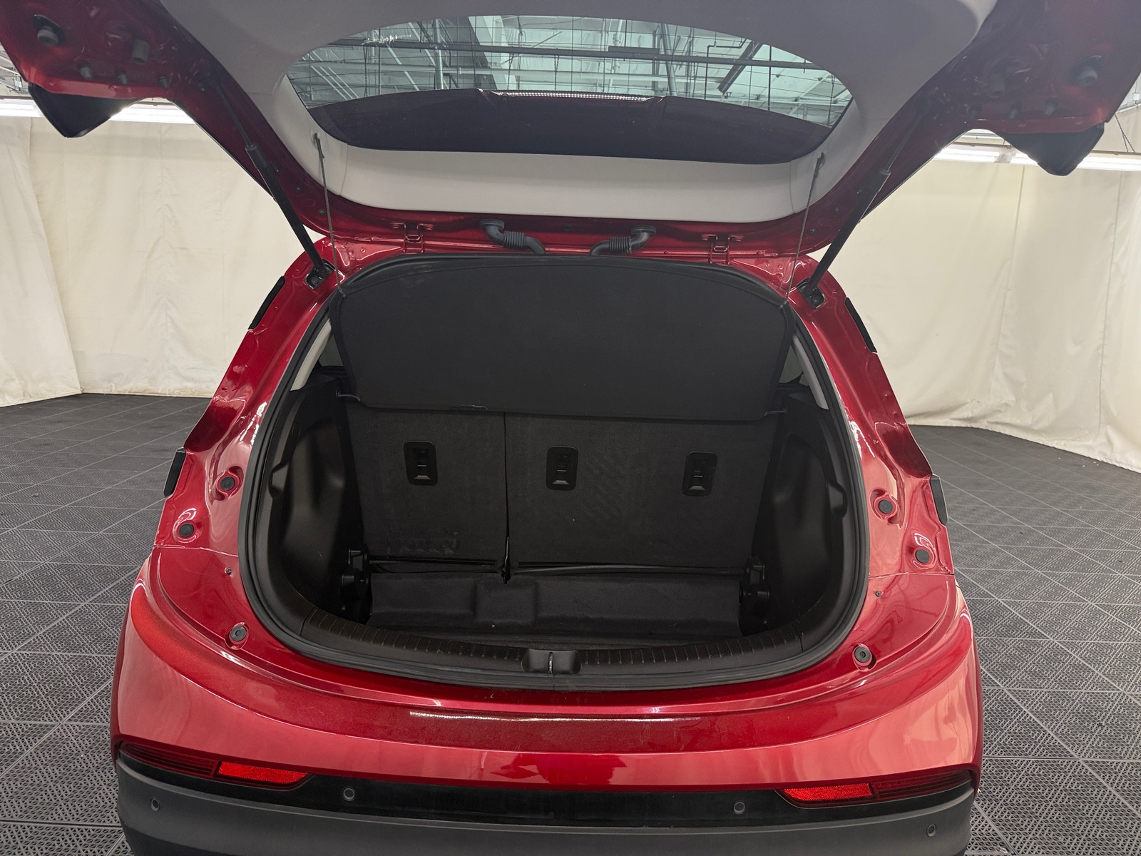 Thumbnail: 2023 Chevrolet Bolt EV - 6