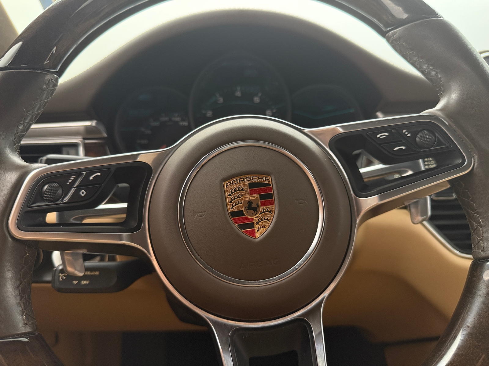 Thumbnail: 2018 Porsche Macan - 4