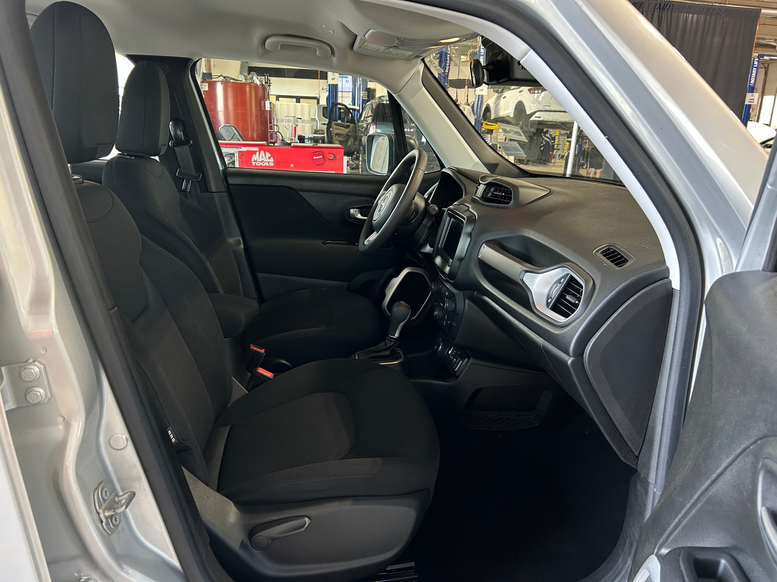 Thumbnail: 2021 Jeep Renegade - 2