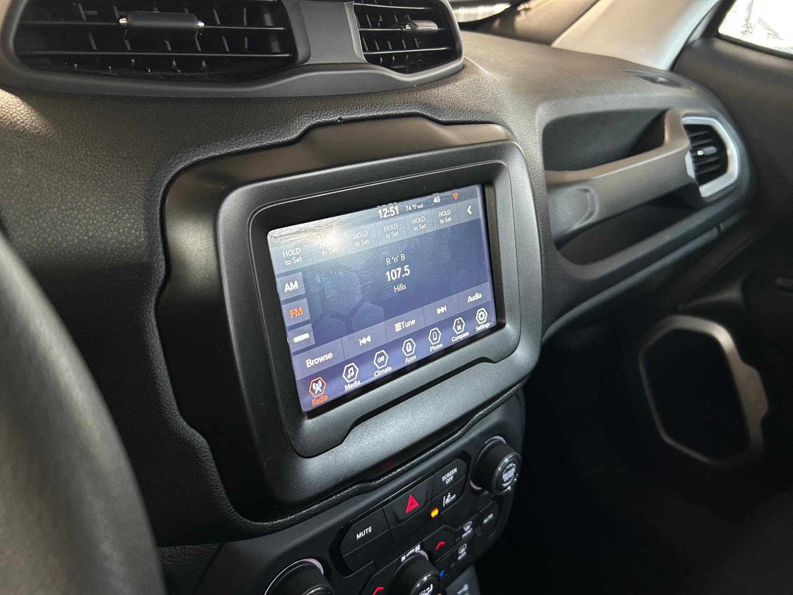 Thumbnail: 2021 Jeep Renegade - 4