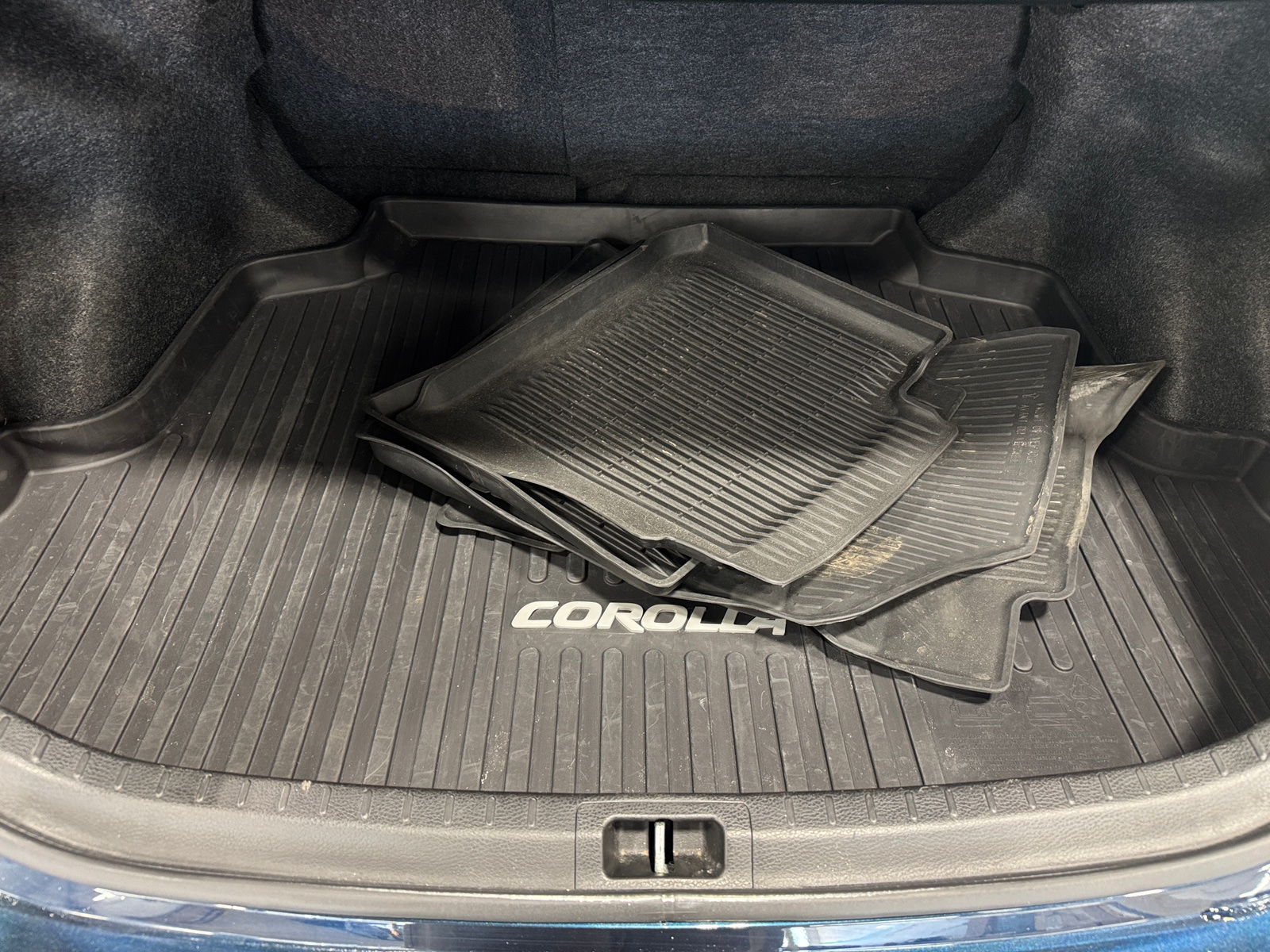 Thumbnail: 2018 Toyota Corolla - 7