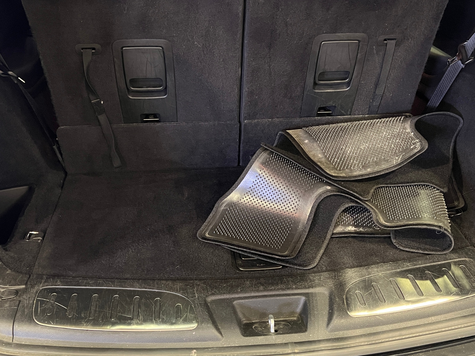 Thumbnail: 2021 Dodge Durango - 6