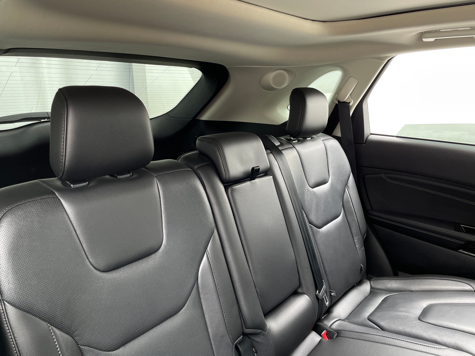 Thumbnail: 2020 Ford Edge - 5