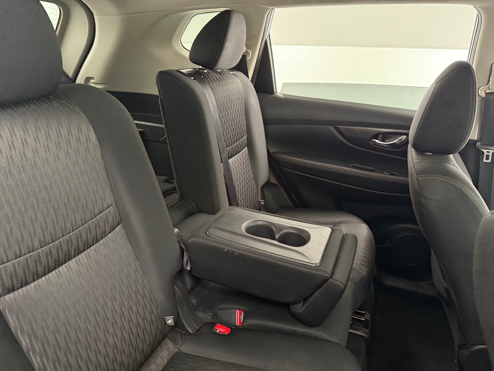 Thumbnail: 2017 Nissan Rogue - 6