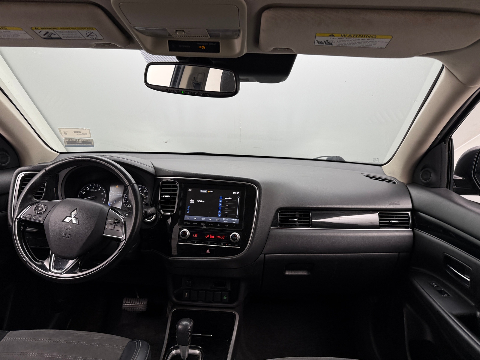 Thumbnail: 2020 Mitsubishi Outlander - 2