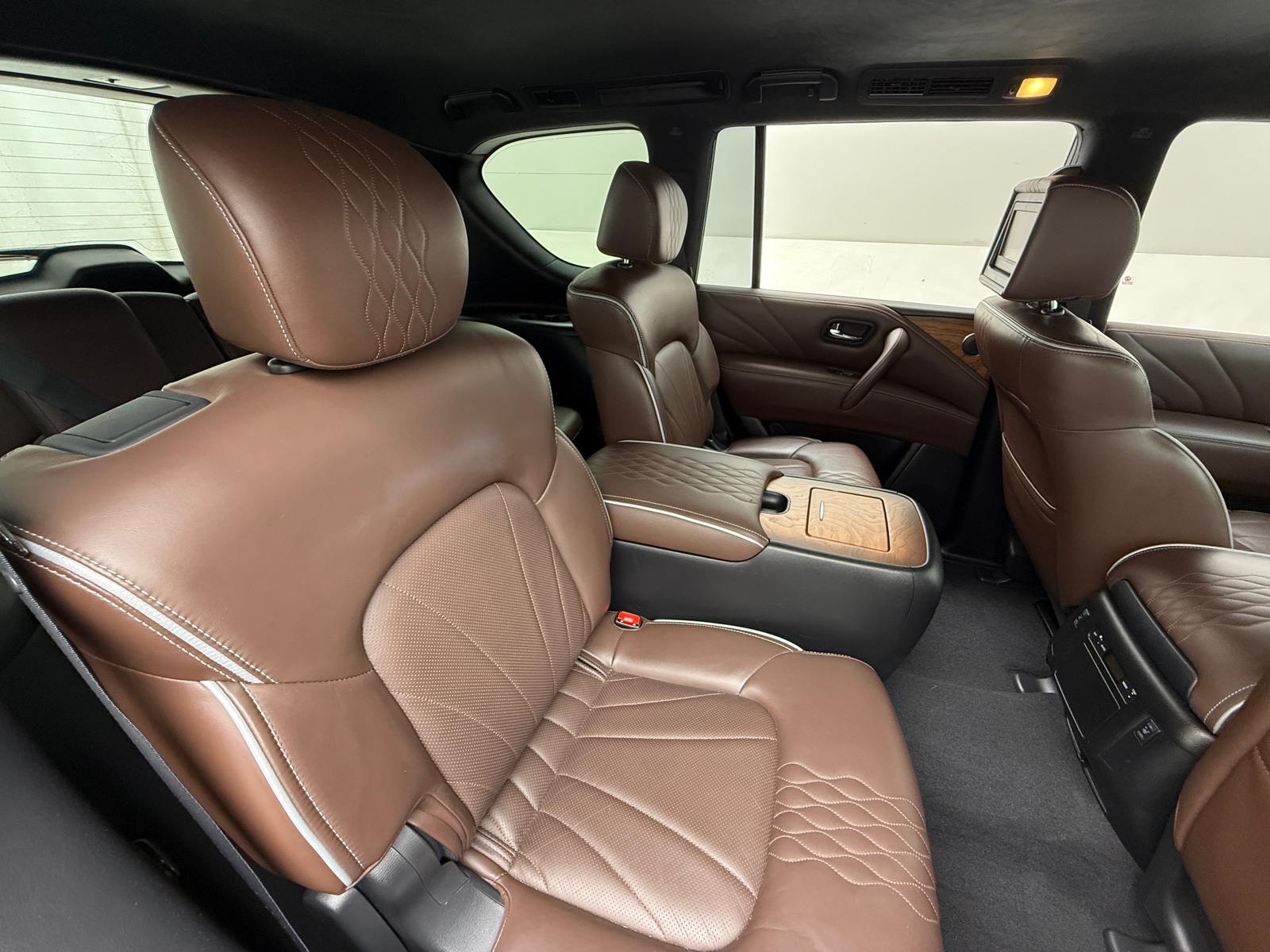 Thumbnail: 2015 INFINITI QX80 - 5