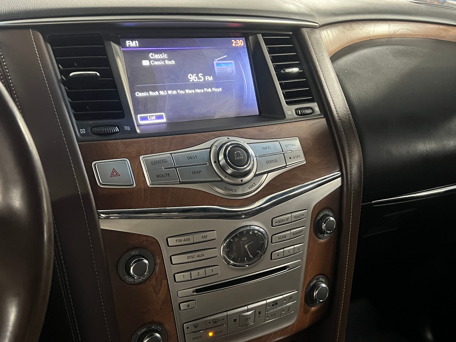 Thumbnail: 2015 INFINITI QX80 - 3