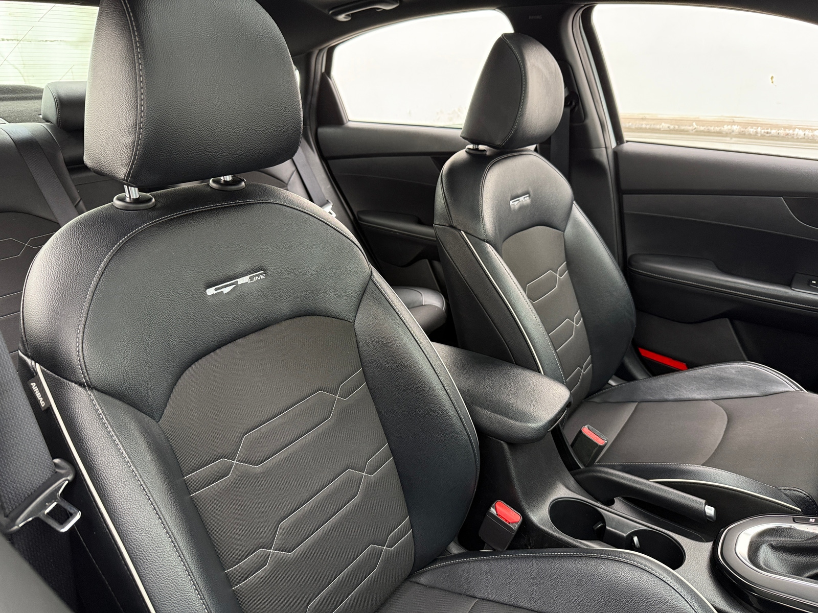 Thumbnail: 2021 Kia Forte - 2